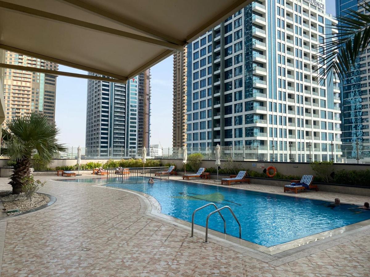 One Bedroom Apartment With Pool & Gym Near Marina 迪拜 外观 照片